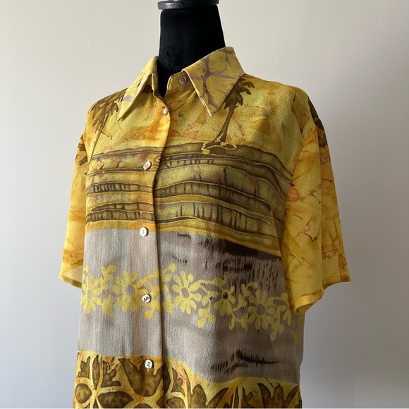 Vintage Hawaiian Yellow Organic Pattern Short Sleeve Button-Up Blouse - Picture 3 of 10